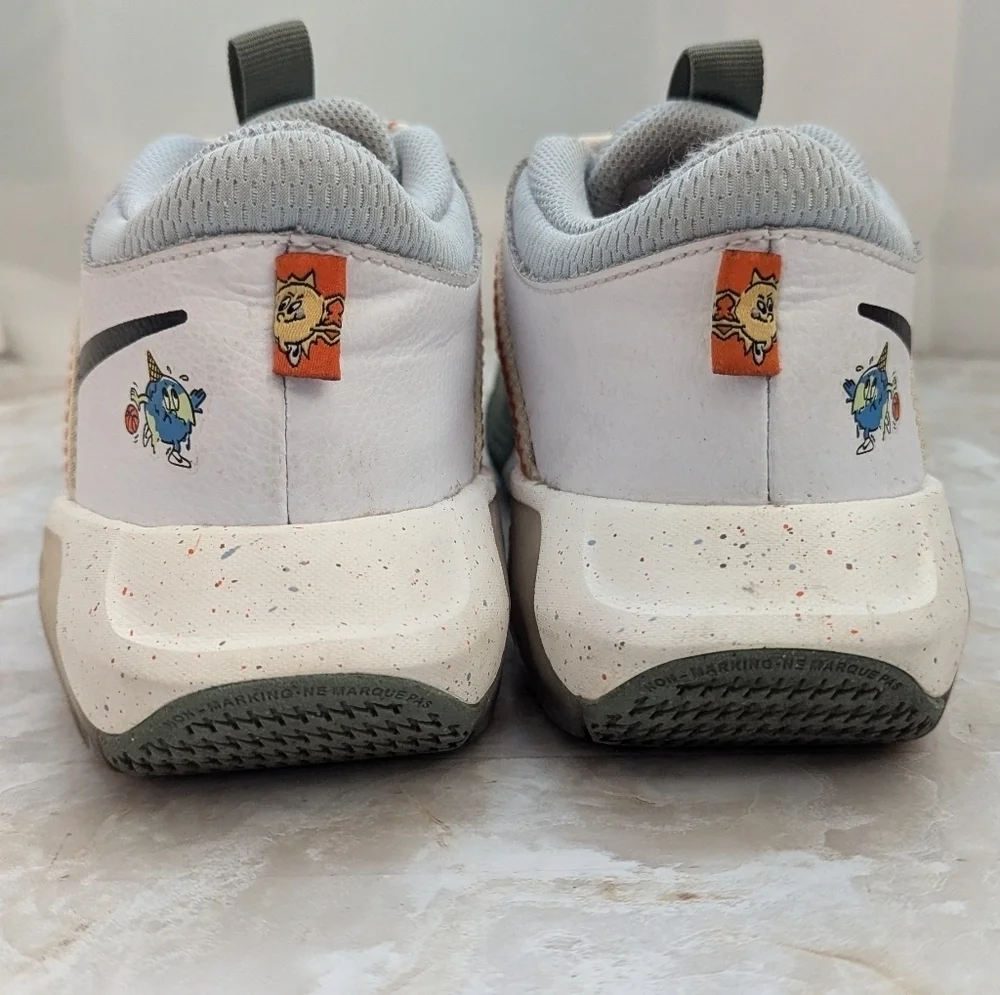 Nike Air Zoom Crossover Basketball Shoes Size 7Y